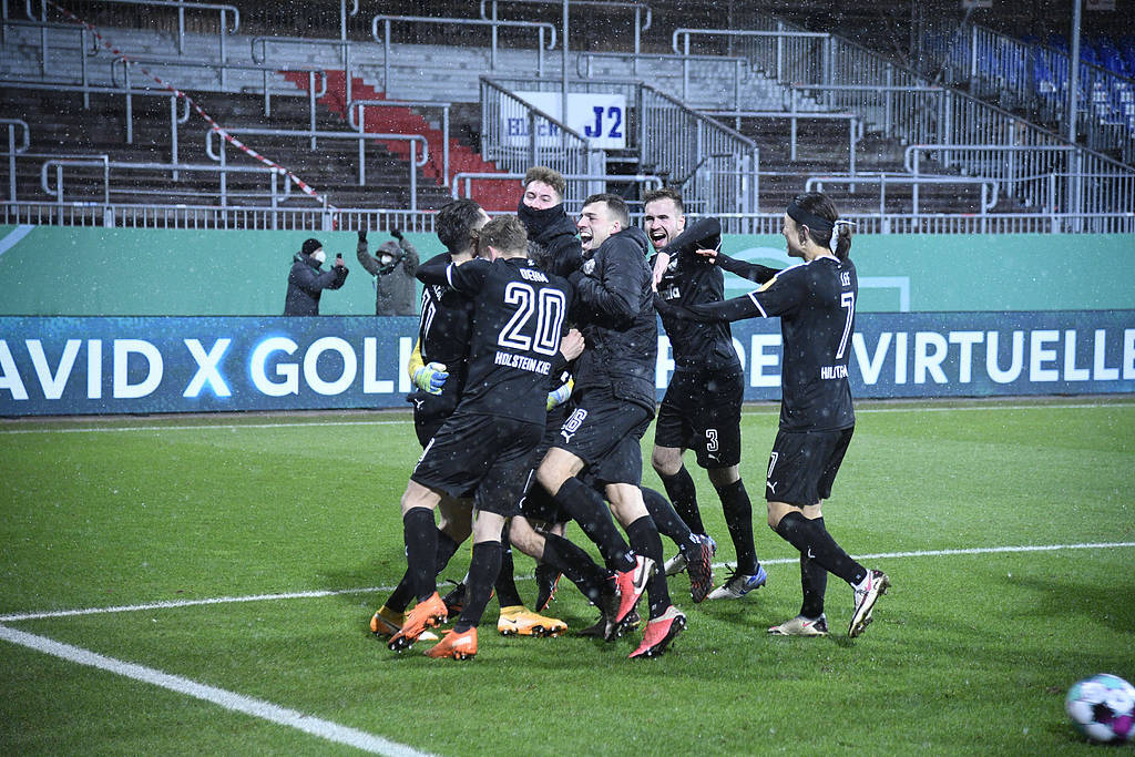 包含今晚葡超焦点战，底特律活塞队长鼓劲，媒体盛赞，细节决定成败的词条