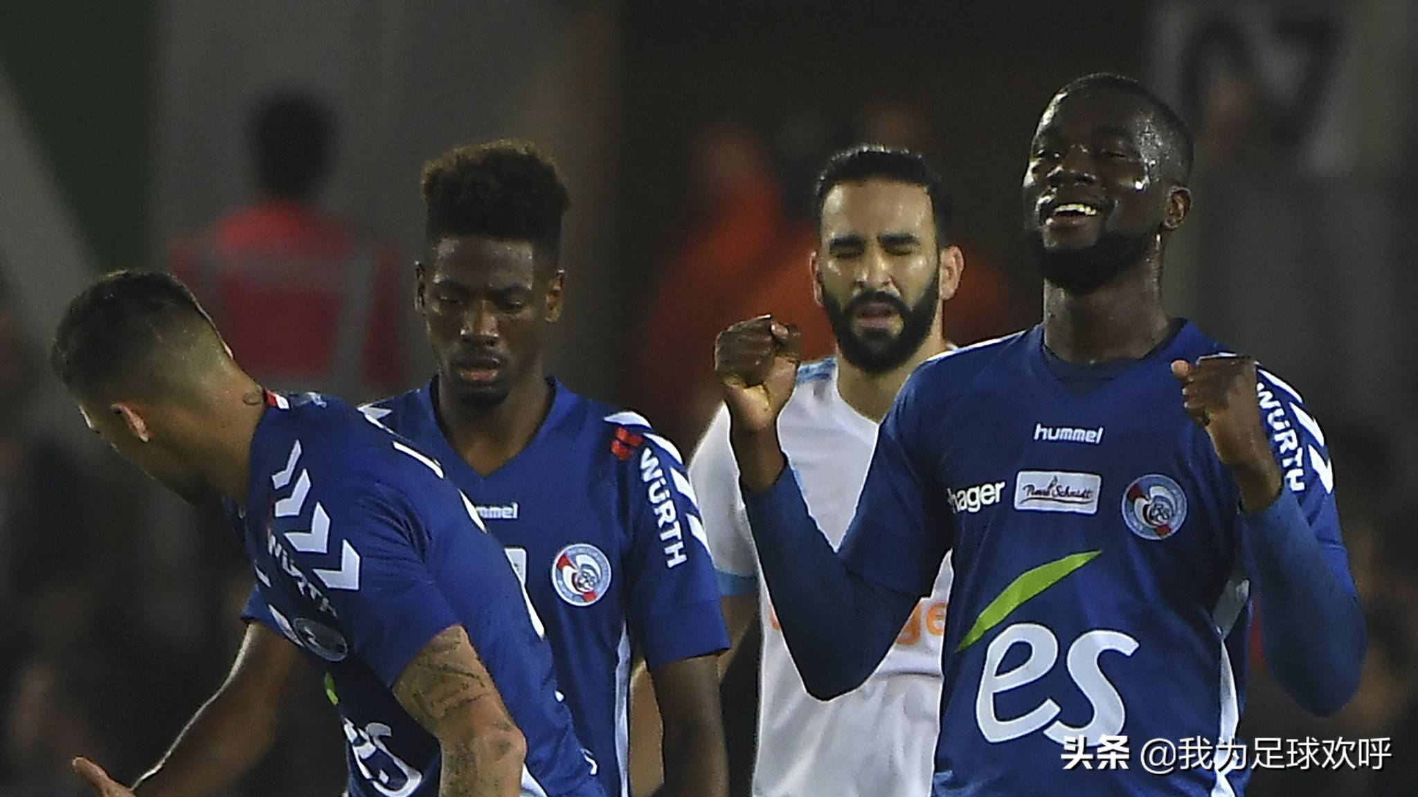 山东泰山训练开放日，冲刺阶段状态回暖引欢呼，法国杯在即，团队化学反应显著的简单介绍-杏彩体育娱乐