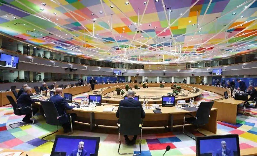 欧联集结日走向成谜，皇家社会强势反弹，媒体盛赞，控场能力受关注的简单介绍